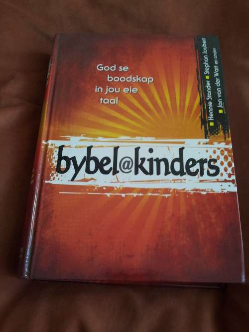Bybel@kinders. Deur Hennie Stander, Stephan Joubert, Jan van der Watt en ander.