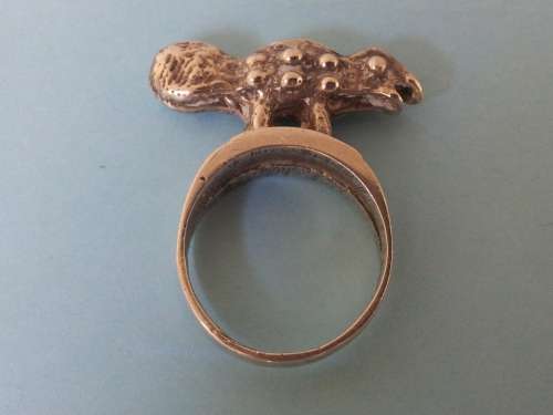 Solid Sterling Silver Chameleon Ring.  14 grammes!