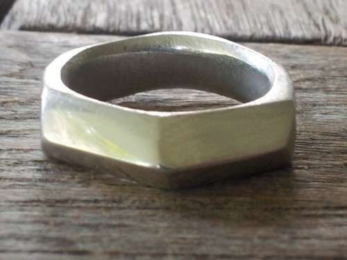 UNIQUE ARTISAN Four Faceted Symmetrical Sterling Silver Ring. .  9.5 grammes. Chunky, comfort fit.