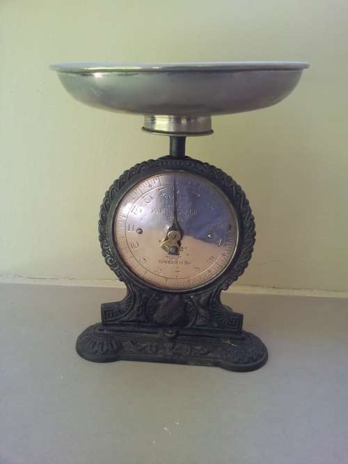 Salter Scale Vintage. Stunning and Shiny. Solid metal with brass dial.