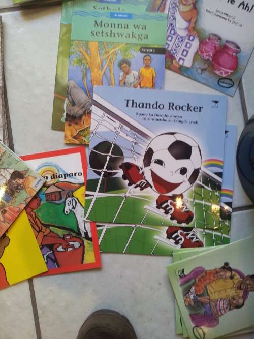 OVER 100 NEW NEVER READ SETSWANA CHILDREN'S BOOKS. Winner takes the lot.