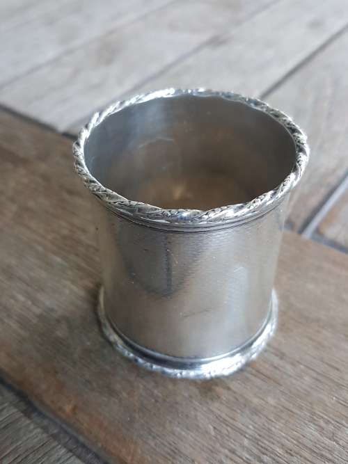 Heavy Solid Silver Napkin Ring. Flower decorated monogramme. 46.8 grammes. Heavy.