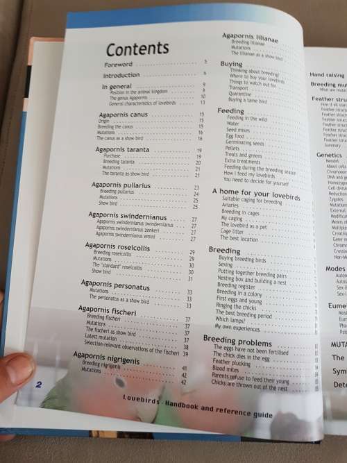 Lovebirds. Agapornis.  Owners manual and reference guide. van den Abeele, Dirk