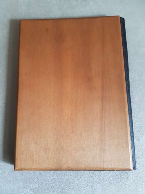 Wood Geometric Carved Panel Folder