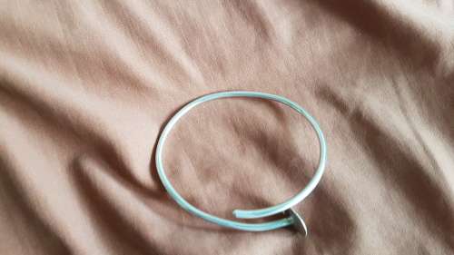 Solid Sterling Silver ADJUSTABLE Artisan Bangle. 21.8 grammes. Wilhelmina 10 cent Netherlands coin !