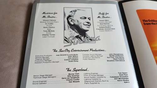 Frank Sinatra programe. Signed ( but no COA ). 1981 Sun City Program Tour Book. Very good condition.