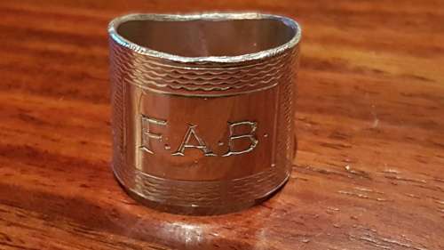 FAB: Engine Turned Design Sterling Silver 9.9 g Ring Deeply Engraved, Art Deco Style.