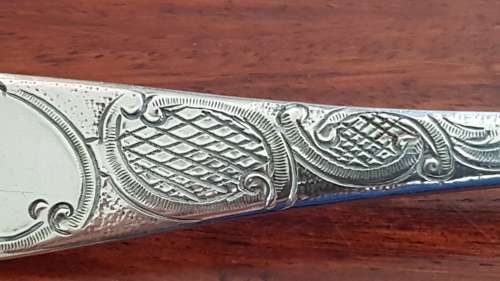 Large Solid Silver Georgian Berry Spoon. Solomon Royes and John East Dix. 1819. 51.3 grammes.
