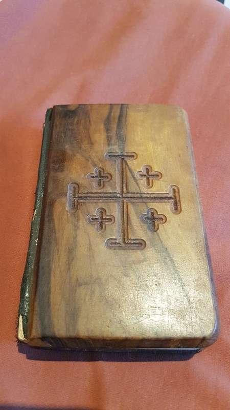 Olive Wood Serviceman's Bible from World War 2. Facsimile signed by Jan and Isie Smuts.