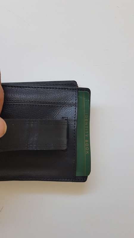 WALLET NEW IN BOX. Paolo Rossi Made In Italy Full Leather Foldout  Black Men's Wallet. BARGAIN.