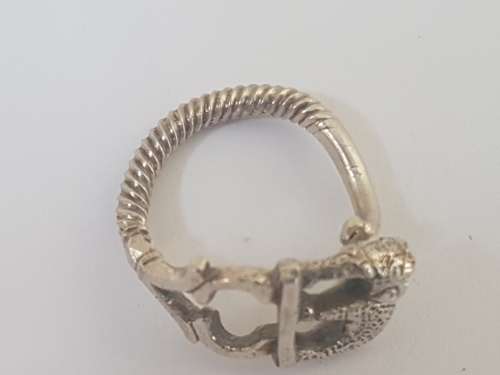 Charming Elephant Ring. Silver plated.