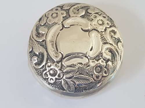 Sterling Silver Edwardian Powder Box/ Pill Box.  Marked Birmingham 1904.