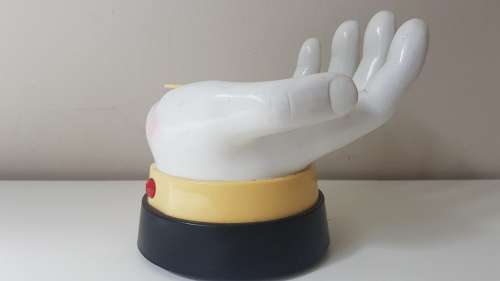 EandB Giftware Motorized Drink Serving Hand. Fully Working. Excellent Condition. 1980s vintage.