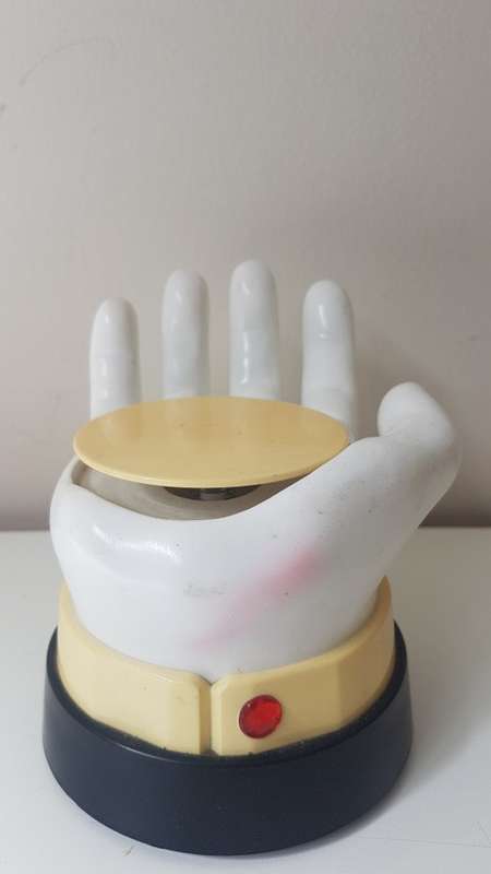 EandB Giftware Motorized Drink Serving Hand. Fully Working. Excellent Condition. 1980s vintage.