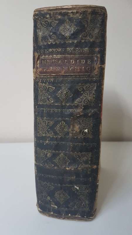 De Rerum Iudicatarum. By Heraldus. 1640 LAW BOOK! Original decorated spine and vellum covers!