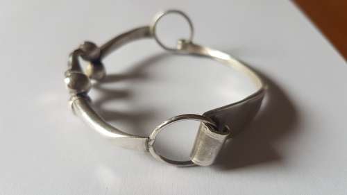 UNIQUE ARTISAN MADE Sterling Silver Bangle with Clasp. Hallmarked. 38.5 grams.