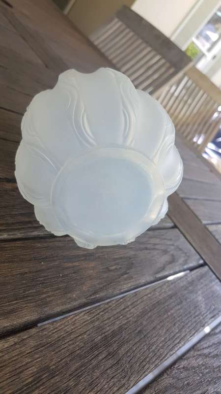 Marius Sabino (1878-1961 ). Art Deco Opalescent Glass Vase. `Ondulation` ( `Ripples`) Design!  1930s
