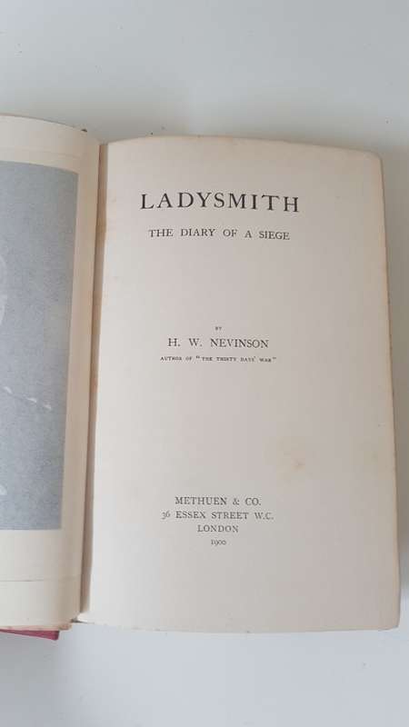 Ladysmith. The Diary of a Siege. By Nevinson, H.W.. RARE 1900 True First Edition in Red and Gilt. VG