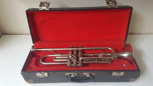 Julius Keilwerth Toneking Trumpet Silver Plated in Original Case. Serial number 28567