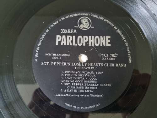 Beatles Sgt. Pepper`s Lonely Hearts Club Band LP PMCJ 7027 VG-