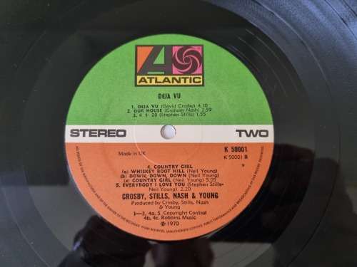 Crosby, Stills, Nash and Young. Deja Vu. First U.K. K50001 Stereo. Ex to NM/ Ex to NM: Collectible.