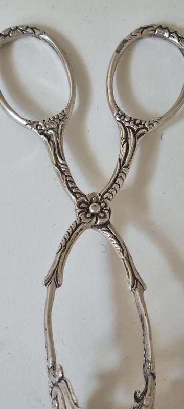 Solid Silver  0.835 German Cake , Pastry, Asparagus  Tongs. Awesome detail. Christoph Widmann. 36 g