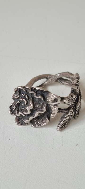 Rose and Leaves Stem Solid Silver Ring. Stunning detail!  7.1 grams heavy!  HAND MADE.