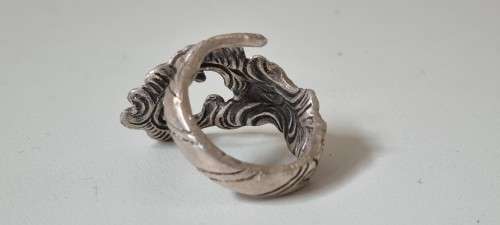 Ornate Solid Silver Ring. Ornate detail both sides.  9.3  grams heavy!   UNIQUE.