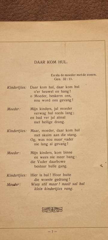 Bij die Monument. Verse van Totius. Met `n voorrede van President Steyn. 1908. Eerste Digtebundel!