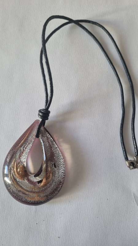 Large teardrop pendant necklace