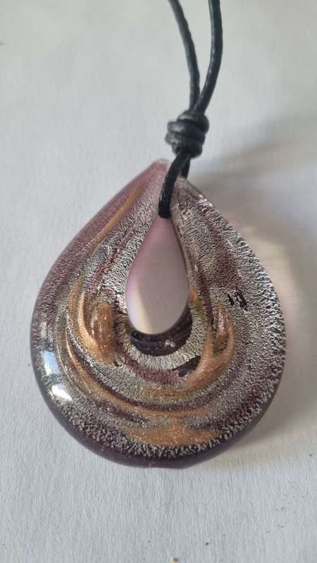Large teardrop pendant necklace
