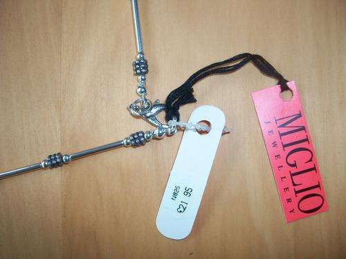 NEW designer silver necklace 45 cm long by Miglio of U.K. Tagged 21.95 pounds! Only R20 postage.