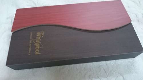 6 steak knives in whirlpool gift box