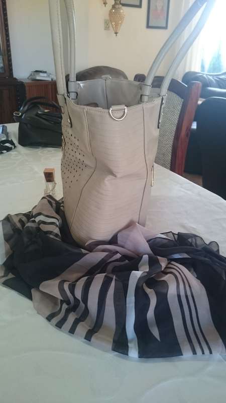 Handbag guess beige