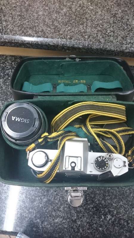 #Camera Yashica FX-2 + lenses with case#