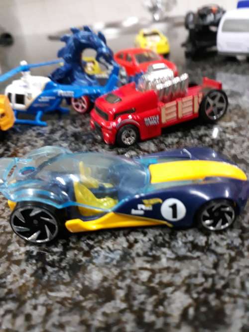 ##Job lot dye cast and other cars and helicopters##