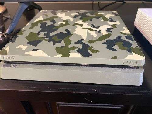 Ps4 slim 1TB call of duty ww2  Limited edition + 7 games
