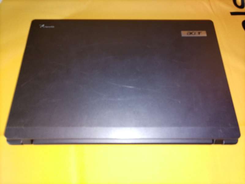 Acer TravelMate 5742, i3 M 380 2.53Ghz CPU, 4GB DDR3 RAM, 1TB HDD