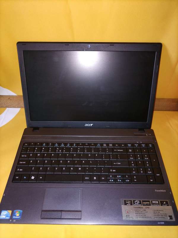 Acer TravelMate 5742, i3 M 380 2.53Ghz CPU, 4GB DDR3 RAM, 1TB HDD