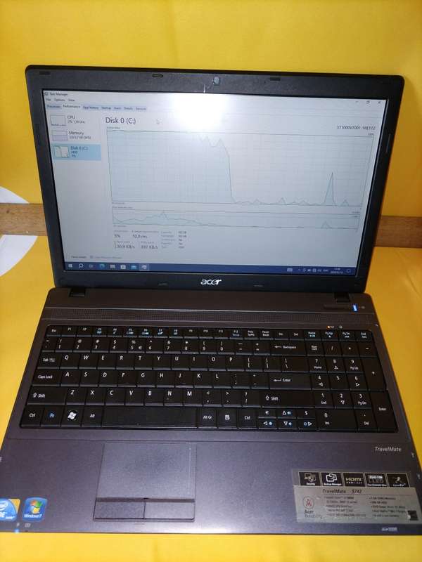 Acer TravelMate 5742, i3 M 380 2.53Ghz CPU, 4GB DDR3 RAM, 1TB HDD