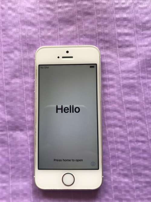 iPhone 5s 16gb *immaculate* Pre-loved. Low reserve