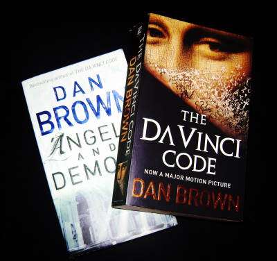 2 Dan Brown Bestsellers