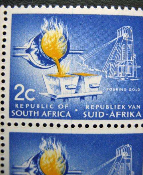 1972 RSA pouring gold 2c block with doctor's blade flaw.