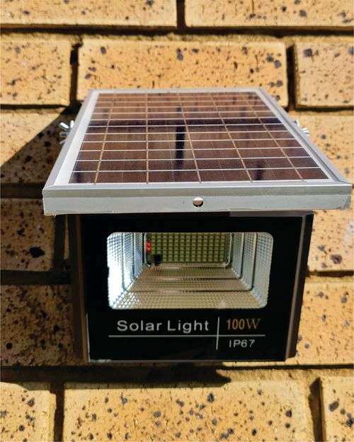 100w Solar Flood Light