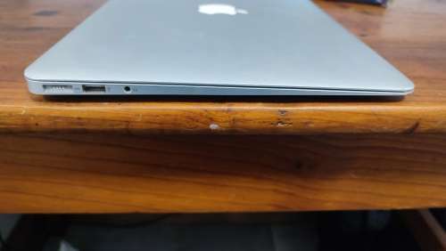 MacBook air 13 inch 2017