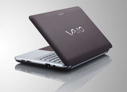AS NEW Sony VPCW216AG Netbook. Brown