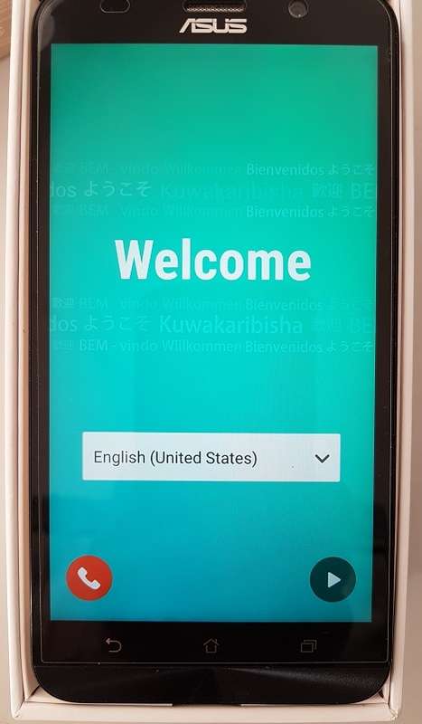 Almost NEW Asus Zenfone 2 (Dual SIM) Gold in colour 4GB x 16GB