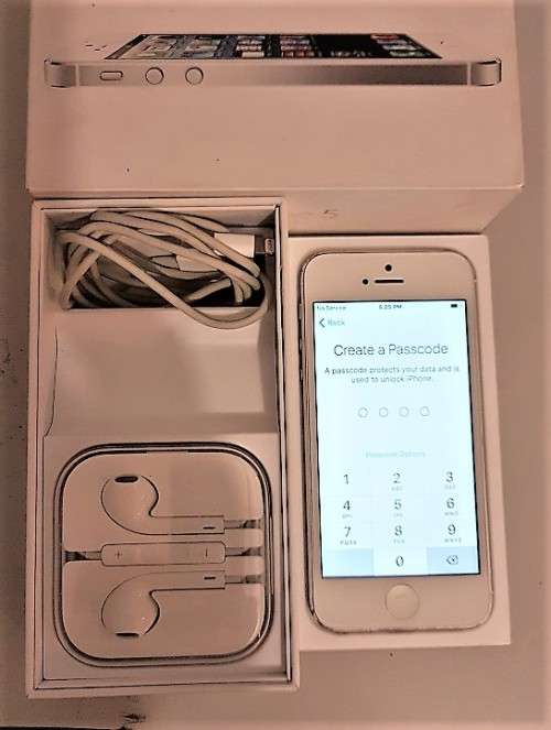iPhone 5S 32GB Faulty (See Details) sold as spares