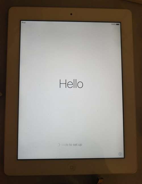 Apple iPad 2 in excellent condition with extras