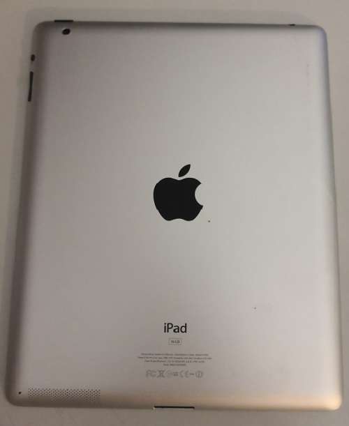 Apple iPad 2 in excellent condition with extras